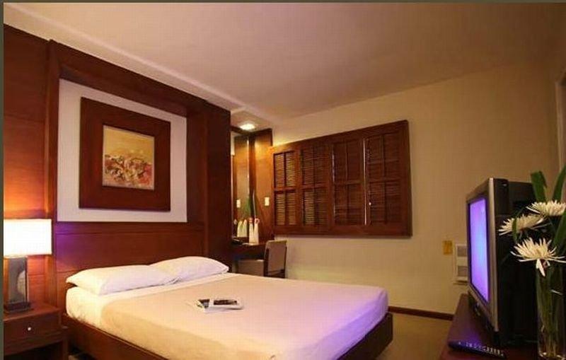 Amorsolo Mansion Hotel Makati City Extérieur photo