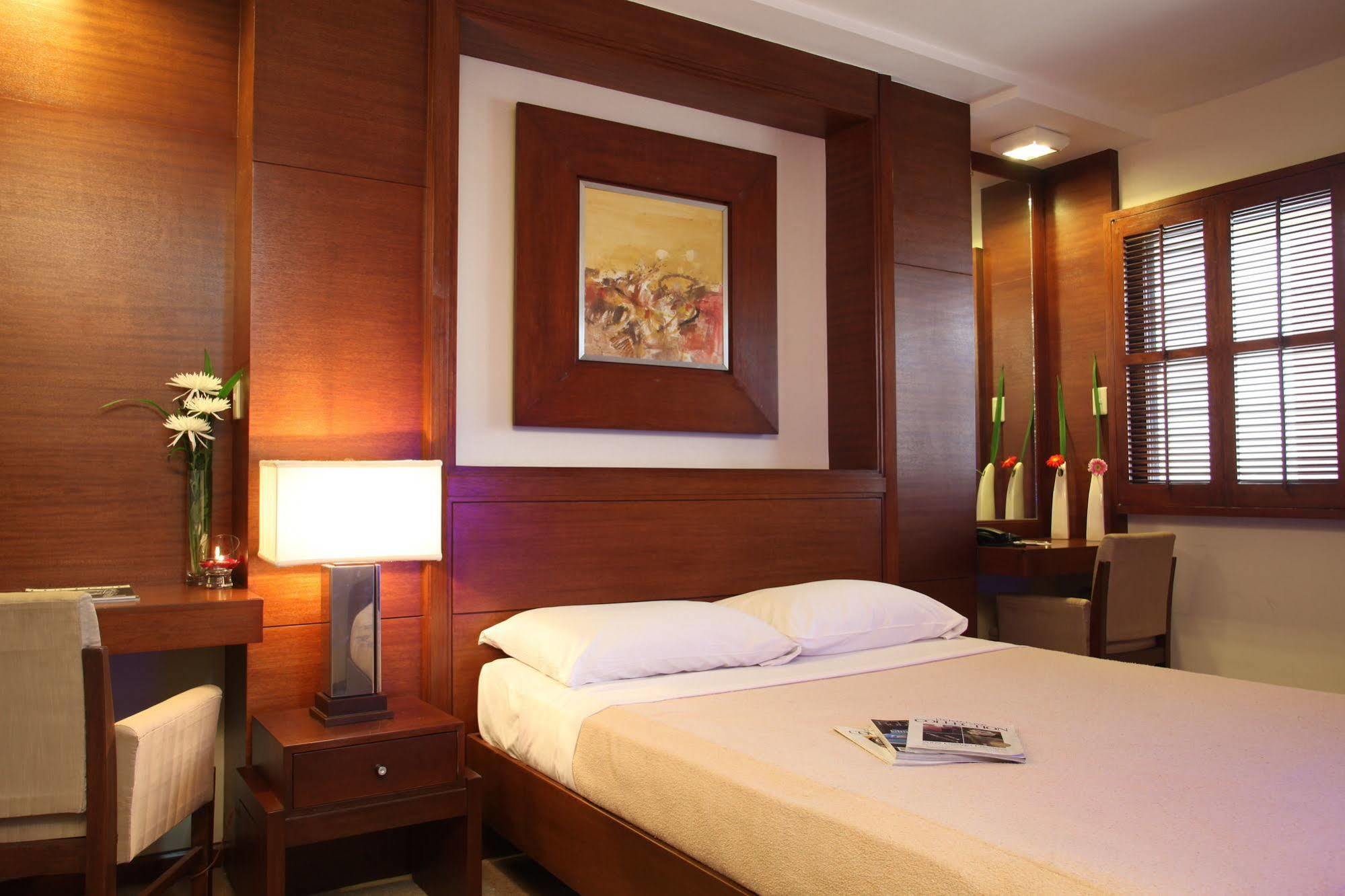 Amorsolo Mansion Hotel Makati City Extérieur photo